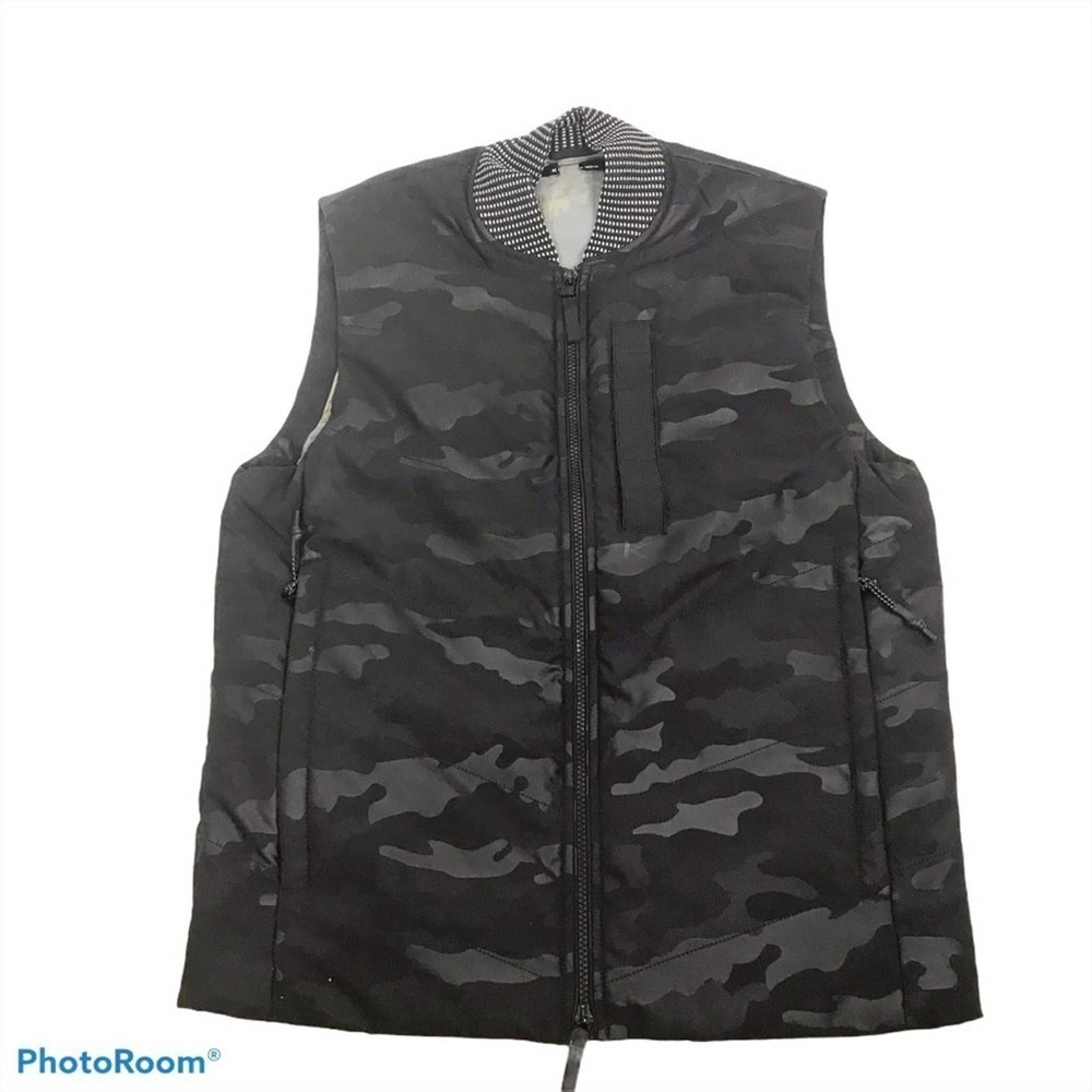 Koral Camo sleeveless vest in black size M mens